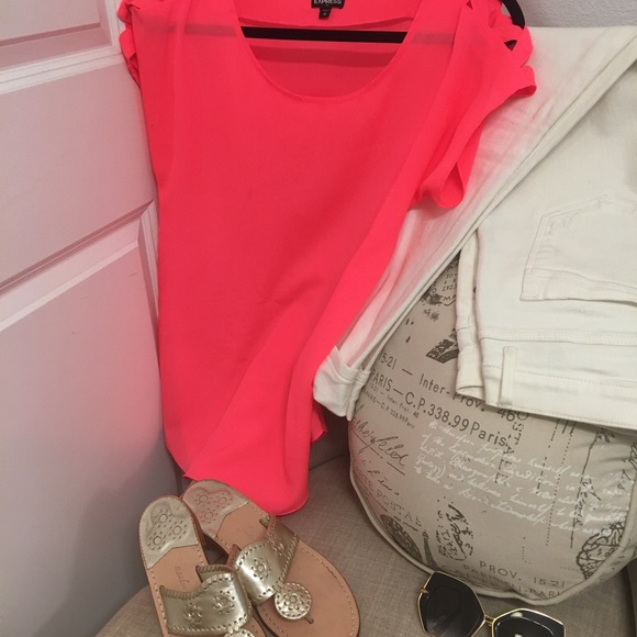 ✨Express Hot Pink Top, Size XS - Picture 5 of 5